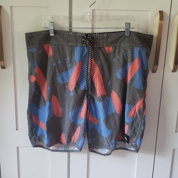 Quiksilver Shorts Mens L Gray Boardshorts Surf Swim Trunks - Picture 1 of 8